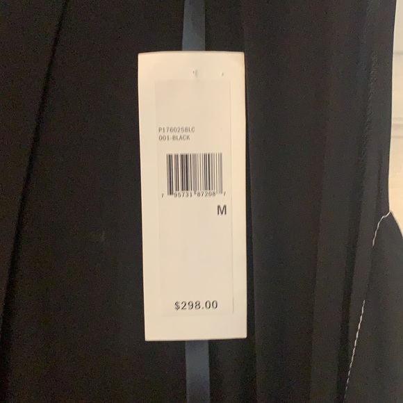 A DKNY viscose dress - Picture 2 of 4